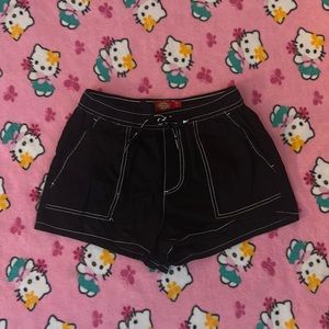 - Women’s dickies shorts